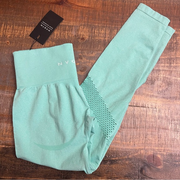 NWT NVGTN Seamless Reveal Leggings- Mint Green - Picture 4 of 6